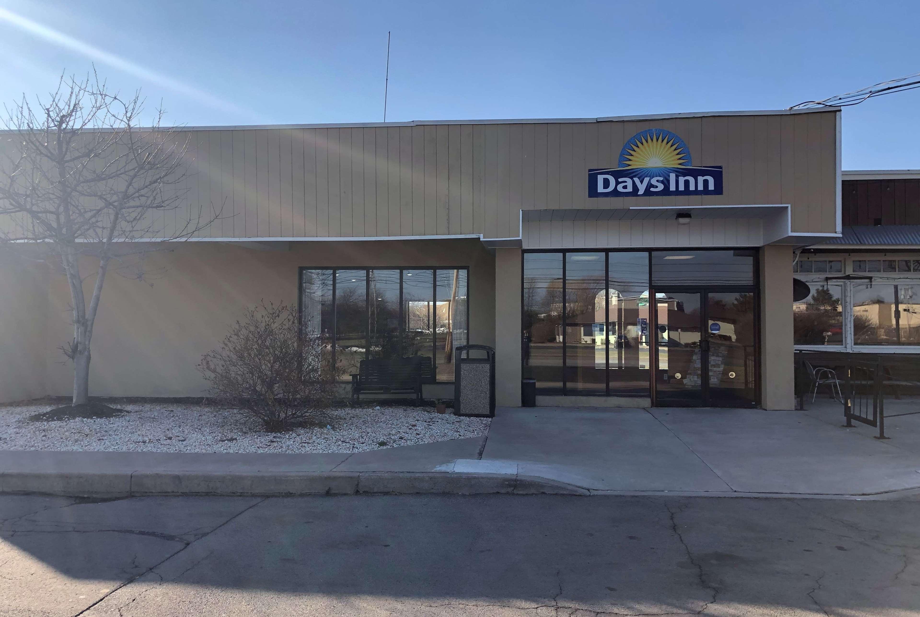 Days Inn By Wyndham Henrietta/Rochester Area Екстер'єр фото