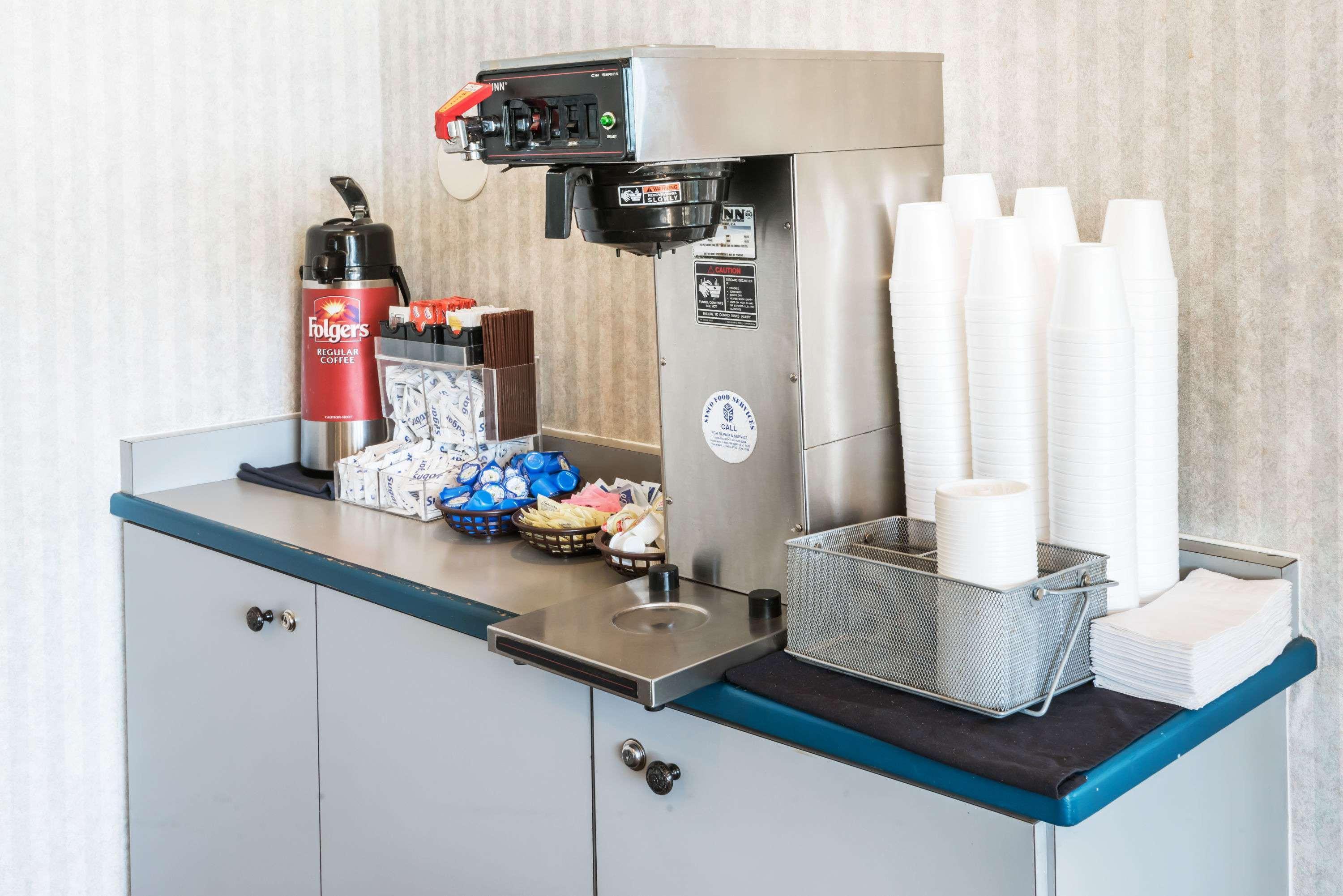 Days Inn By Wyndham Henrietta/Rochester Area Екстер'єр фото